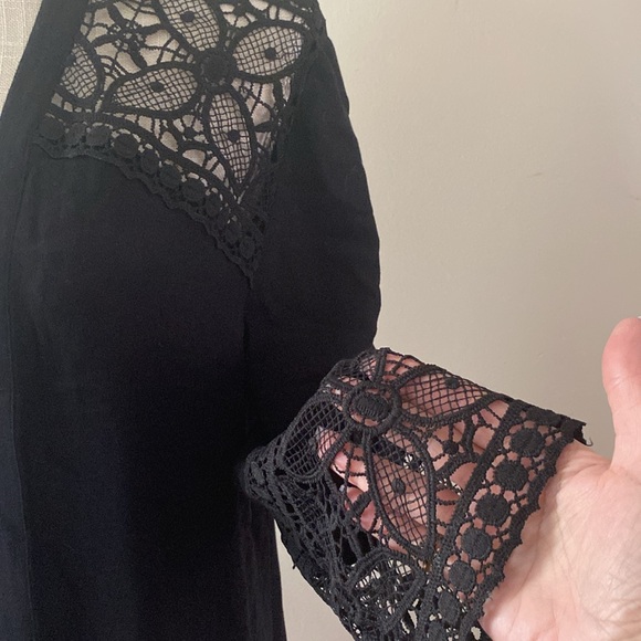 NY collection woman’s black 💯rayon lightweight cardigan with lace trim size L - Picture 4 of 12